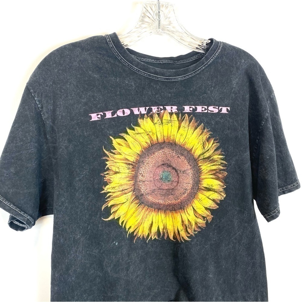 Fifth Sun Womens Graphic Crop Tee Shirt Sunflower - Picture 2 of 5
